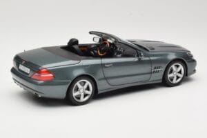 Mercedes SL R230 Amiant Green Minichamps 1:18 B66962389 Diecast — photo 3 of 8