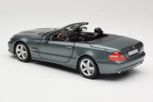 Mercedes SL R230 Amiant Green Minichamps 1:18 B66962389 Diecast — photo 7 of 8