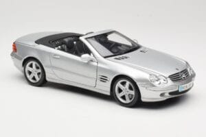Mercedes SL R230 Silver Maisto 1:18 B66962125 Diecast — photo 6 of 8