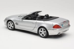 Mercedes SL R230 Silver Maisto 1:18 B66962125 Diecast — photo 7 of 8