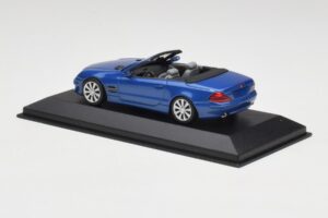 Mercedes SL R230 Tanzanite Blue Minichamps 1:43 B66962250 Diecast — photo 3 of 4