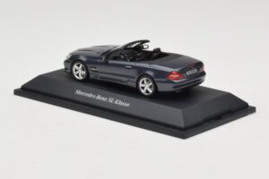 Mercedes SL R230 Tenorit Grey Metallic Minichamps 1:43 B66962392 Diecast — photo 3 of 4