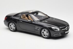 Mercedes SL R231 Magnetite Black Metallic Norev 1:18 B66960107 Diecast — photo 7 of 9
