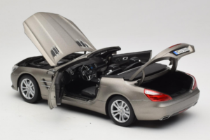 Mercedes SL500 R231 Dark Grey Matt Norev 1:18 183590 Diecast — photo 6 of 9