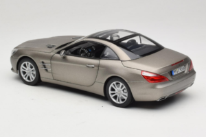 Mercedes SL500 R231 Dark Grey Matt Norev 1:18 183590 Diecast — photo 8 of 9