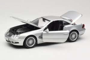 Mercedes SL55 AMG R230 Silver Maisto 1:18 36894 Diecast — photo 2 of 8