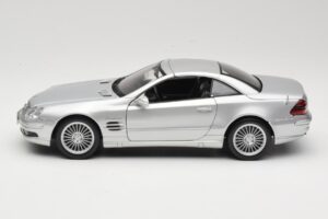 Mercedes SL55 AMG R230 Silver Maisto 1:18 36894 Diecast — photo 4 of 8