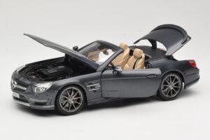 Mercedes SL65 AMG Black Series R230 Matte Black Maisto 1:18 36198 Diecast — photo 2 of 8