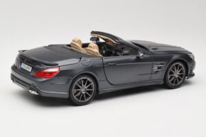 Mercedes SL65 AMG Black Series R230 Matte Black Maisto 1:18 36198 Diecast — photo 3 of 8