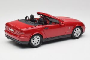 Mercedes SLK 230 R170 Red Maisto 1:18 56023 Diecast — photo 4 of 9