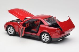 Mercedes SLK 230 R170 Red Maisto 1:18 56023 Diecast — photo 6 of 9