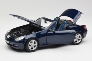 Mercedes SLK R171 Blue Maisto 1:18 B66962190 Diecast — photo 2 of 8