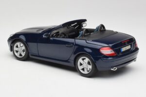 Mercedes SLK R171 Blue Maisto 1:18 B66962190 Diecast — photo 7 of 8