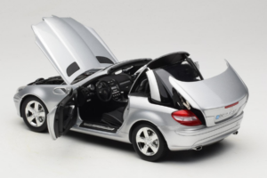 Mercedes SLK R171 Silver Minichamps 1:18 B66962318 Diecast — photo 6 of 9