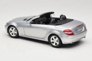 Mercedes SLK R171 Silver Minichamps 1:18 B66962318 Diecast — photo 8 of 9