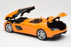 Mercedes SLR McLaren C199 Stirling Moss AMG Solarbeam Metallic Minichamps 1:18 100038400 Diecast — photo 5 of 8