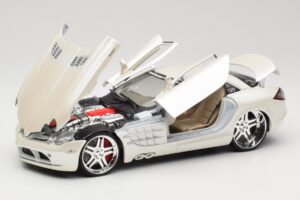 Mercedes SLR McLaren C199 White Maisto 1:18 31068 Diecast — photo 2 of 8