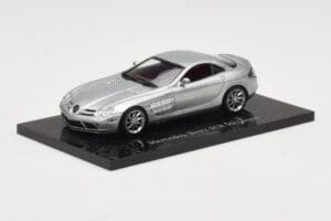 Mercedes SLR McLaren Crystal Silver Minichamps 1:43 B66961974 Diecast — photo 2 of 4