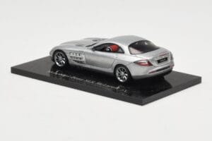 Mercedes SLR McLaren Crystal Silver Minichamps 1:43 B66961974 Diecast — photo 3 of 4