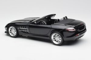 Mercedes SLR McLaren Roadster R199 Crystal Galaxit Black Minichamps 1:18 B66961004 Diecast — photo 7 of 8