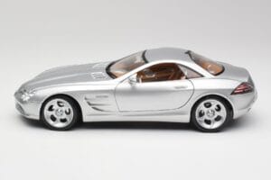 Mercedes SLR Vision Liquid Silver Maisto 1:18 B66962101 Diecast — photo 4 of 8