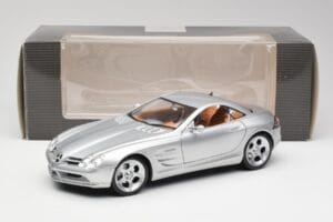 Mercedes SLR Vision Liquid Silver Maisto 1:18 B66962101 Diecast — photo 8 of 8
