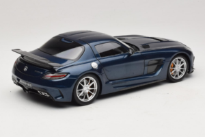 Mercedes SLS AMG Black Series Daytona Blue Metallic Minichamps 1:18 110033026 Diecast — photo 3 of 8