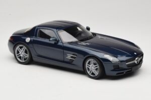 Mercedes SLS AMG C197 Blue Metallic Minichamps 1:18 100039021 Diecast — photo 6 of 8