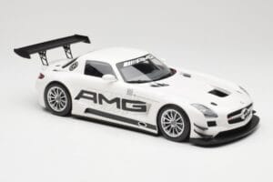 Mercedes AMG SLS C197 GT3 Street White Minichamps 1:18 151123107 Diecast — photo 4 of 6