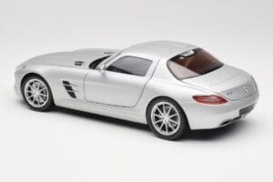 Mercedes SLS AMG C197 Iridium Silver Minichamps 1:18 100039026 Diecast — photo 7 of 8