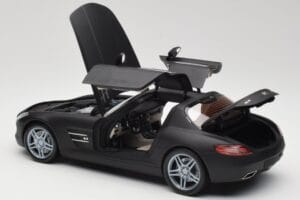 Mercedes SLS AMG C197 Matte Black Minichamps 1:18 100039027 Diecast — photo 5 of 8