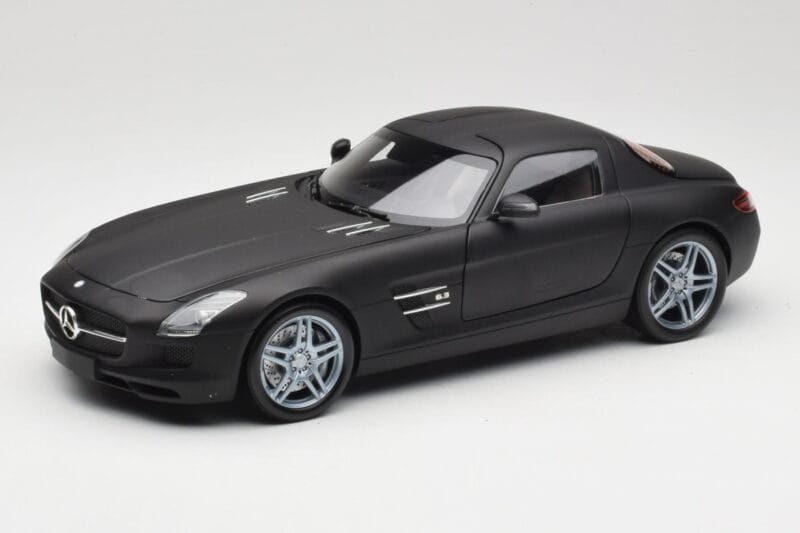 Mercedes SLS AMG C197 Matte Black Minichamps 1:18 100039027 Diecast