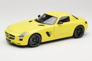 Mercedes SLS AMG C197 Yellow Minichamps 1:18 100039022 Diecast