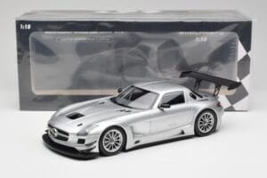 Mercedes SLS AMG GT3 C197 Street Silver Minichamps 1:18 151113100 Diecast — photo 6 of 6