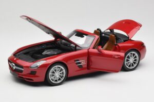 Mercedes SLS AMG R197 Roadster Le Mans Red Minichamps 1:18 100039030 Diecast — photo 2 of 8