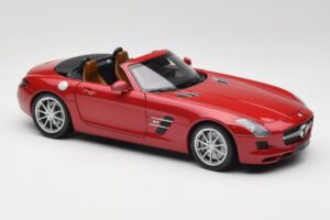 Mercedes SLS AMG R197 Roadster Le Mans Red Minichamps 1:18 100039030 Diecast — photo 6 of 8