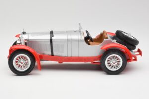 Mercedes SSK Silver & Red Bburago 1:18 3009-M2 Diecast — photo 3 of 6