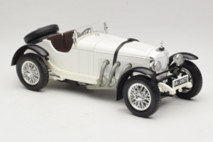 Mercedes SSK White Bburago 1:18 3009-P3 Diecast — photo 4 of 6