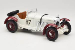 Mercedes SSKL #87 R. Caracciola White 1931 Bburago 1:18 3002-P1 Diecast — photo 4 of 6