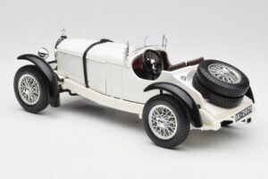 Mercedes SSKL White Bburago 1:18 3002 Diecast — photo 7 of 8