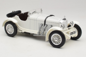 Mercedes SSKL White 1931 Bburago 1:18 3002-M2 Diecast — photo 4 of 6
