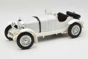 Mercedes SSKL White 1931 Bburago 1:18 3002-M2 Diecast