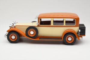 Mercedes Type Nurburg W08 460/460K Beige MCG 1:18 MCG18034 Diecast — photo 3 of 6