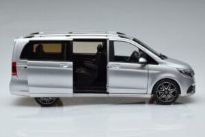 Mercedes V-Class V260 AMG Line Silver Norev 1:18 183871 Diecast — photo 4 of 10