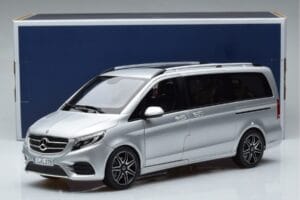 Mercedes V-Class V260 AMG Line Silver Norev 1:18 183871 Diecast — photo 10 of 10