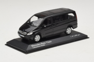 Mercedes Viano Black Minichamps 1:43 400032210 Diecast — photo 2 of 4