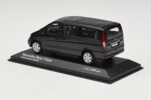 Mercedes Viano Black Minichamps 1:43 400032210 Diecast — photo 3 of 4