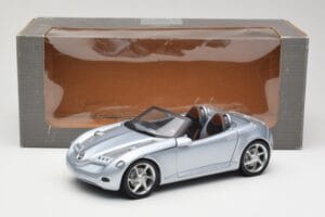 Mercedes Vision SLA Silver Gate 1:18 B66962114 Diecast — photo 8 of 8