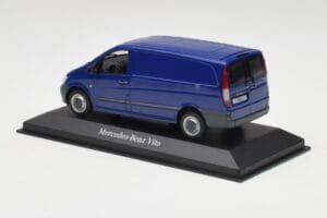 Mercedes Vito Atlantis Blue Minichamps 1:43 B66960525 Diecast — photo 3 of 4
