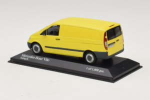 Mercedes Vito Kastenwagen Yellow Minichamps 1:43 400032260 Diecast — photo 3 of 4